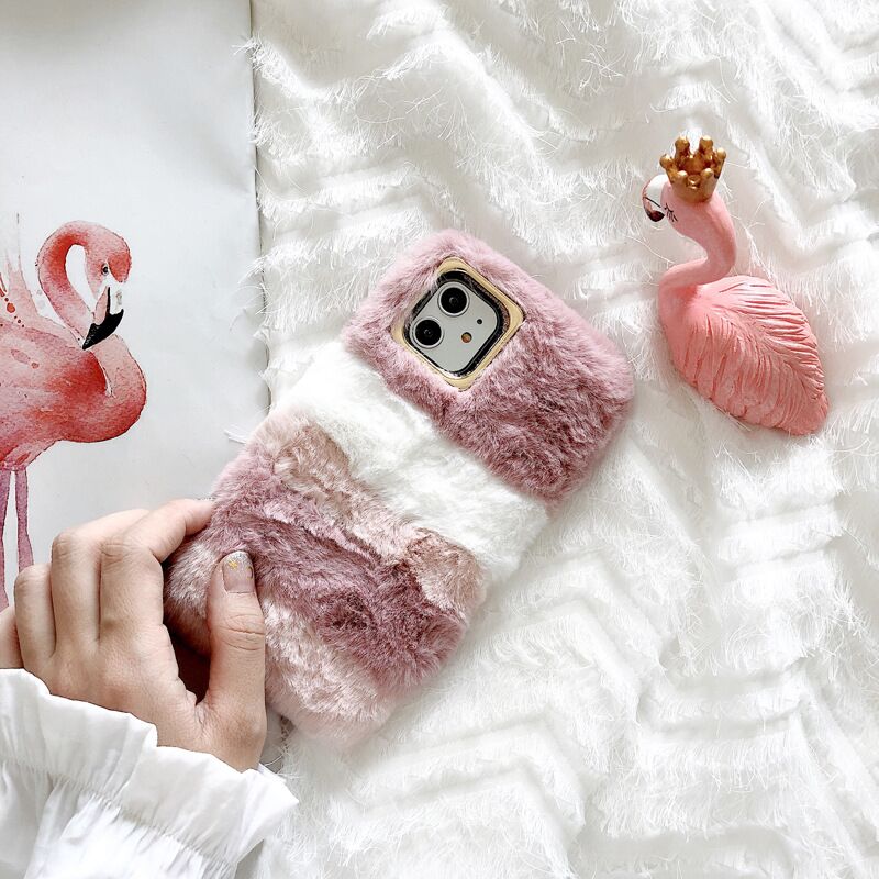 iPhone 14 Case : Soft Pink Fur