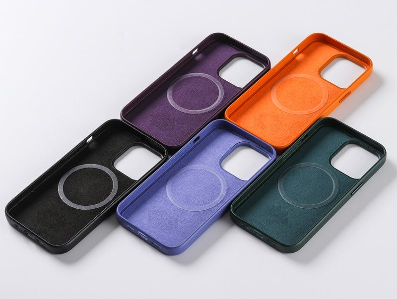 iPhone 14 Pro Max Leather Magsafe Case : Cosmic Black