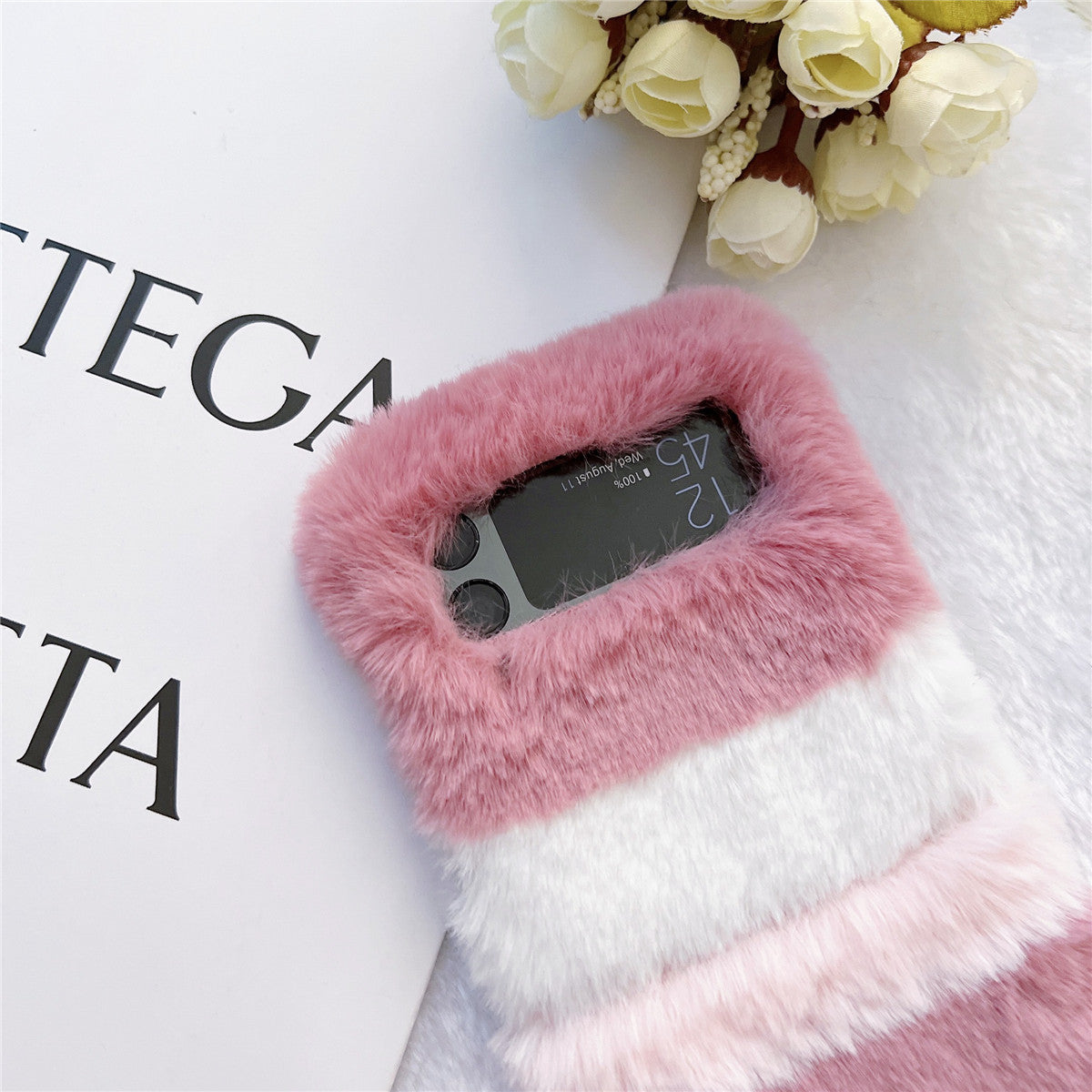 Samsung Galaxy Z Flip 4 Case : Soft Pink Fur