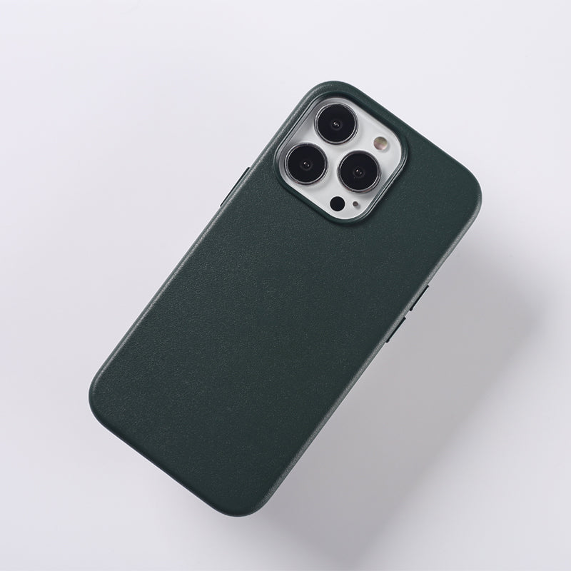 iPhone 15 Leather Magsafe Case : Forest Green